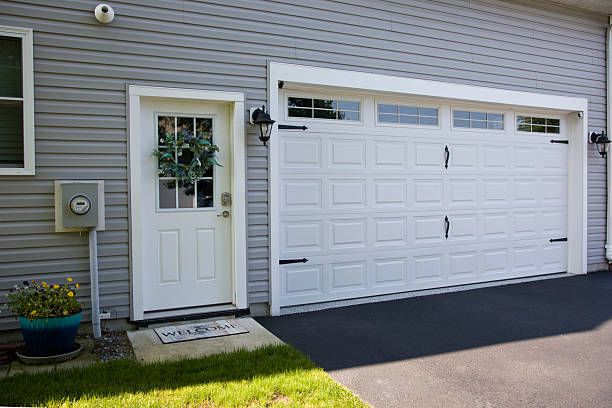 24/7 Emergency Garage Door Panel Replacement experts in Lancaster, WI